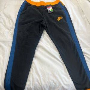Nike women sweatpants